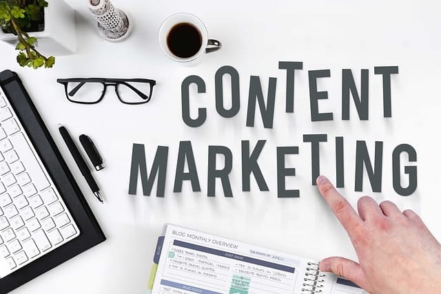 Content marketing as part of a traditional marketing approach